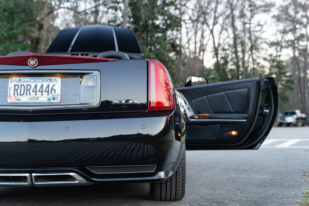 2009 Cadillac XLR - Image 14 of 31