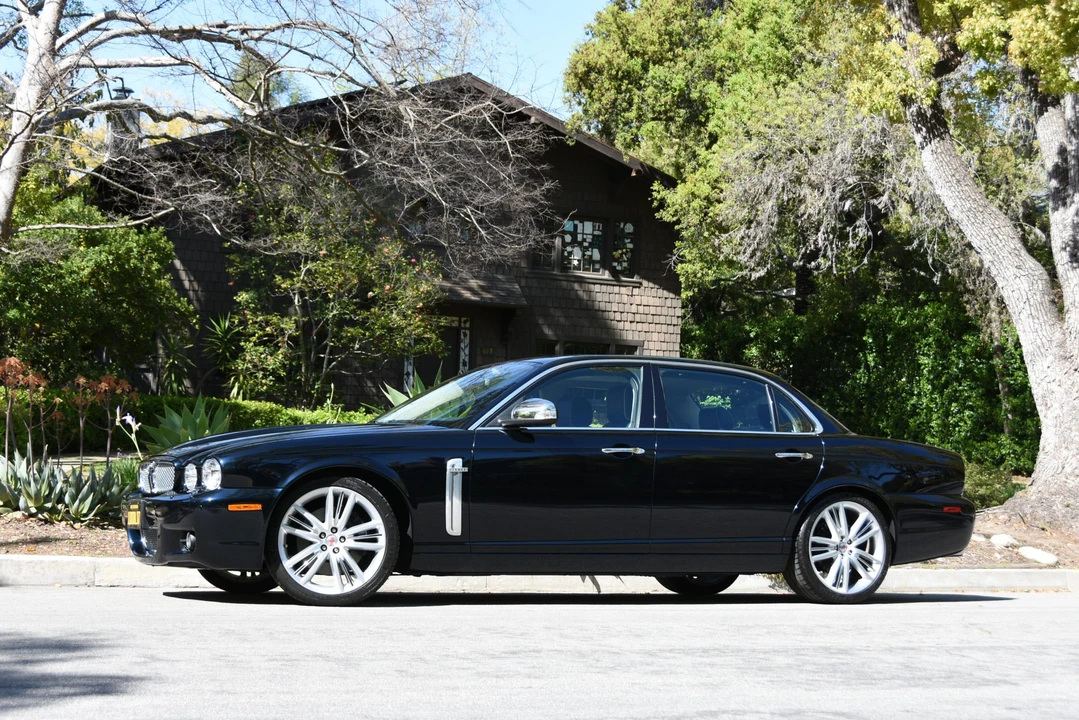 2009 Jaguar X350/X356/X358 XJ - Image 2 of 31
