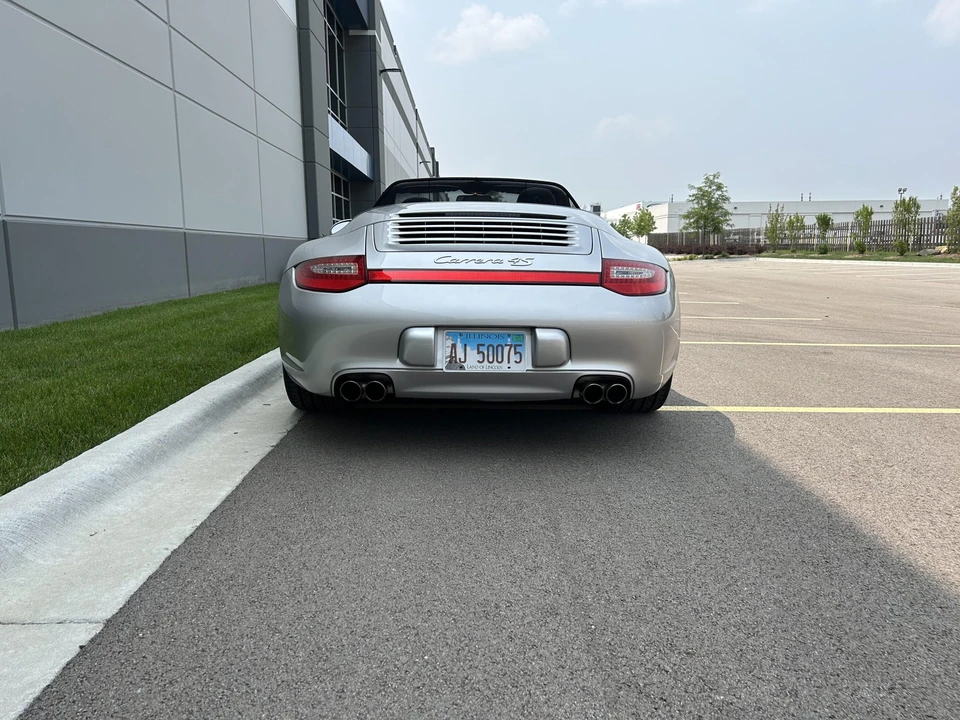 2009 Porsche 997 Carrera 4S - Image 18 of 31