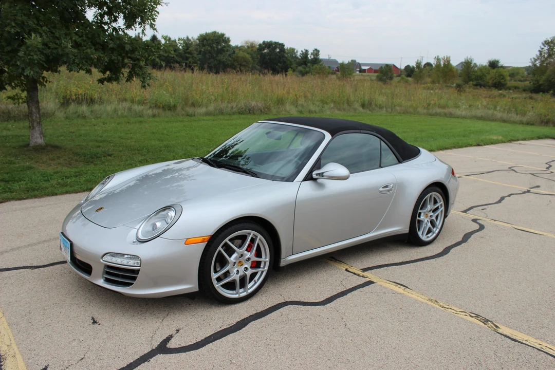 2009 Porsche 997 Carrera 4S - Image 2 of 31