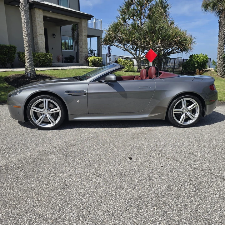 2010 Aston Martin V8 Vantage (2006-2017) - Image 7 of 31