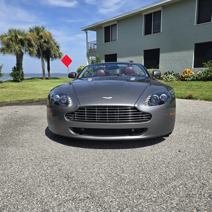 2010 Aston Martin V8 Vantage (2006-2017) - Image 6 of 31