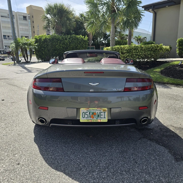 2010 Aston Martin V8 Vantage (2006-2017) - Image 8 of 31