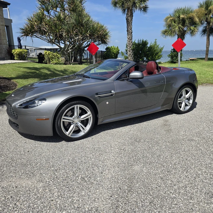 2010 Aston Martin V8 Vantage (2006-2017) - Image 2 of 31