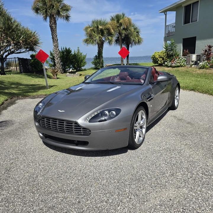 2010 Aston Martin V8 Vantage (2006-2017) - Image 4 of 31