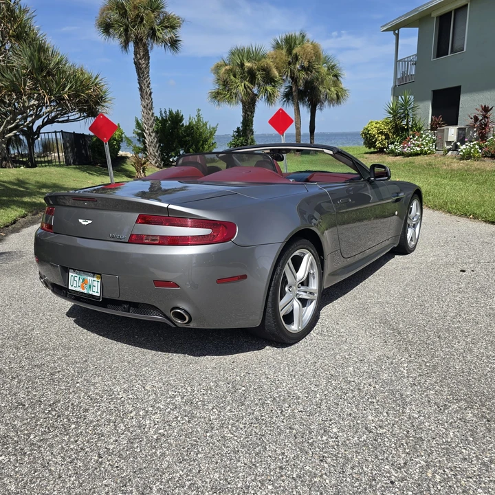 2010 Aston Martin V8 Vantage (2006-2017) - Image 11 of 31