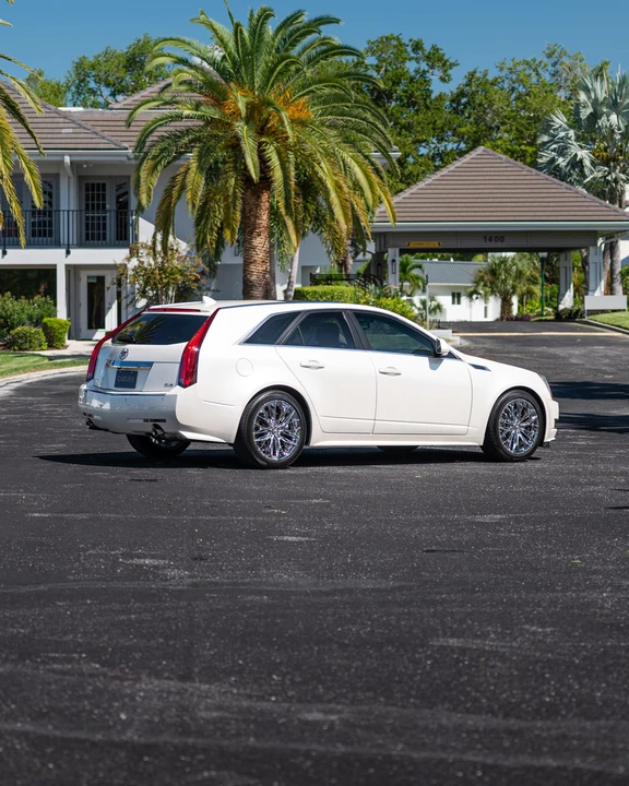 2010 Cadillac CTS-V 2nd Gen - Image 27 of 31