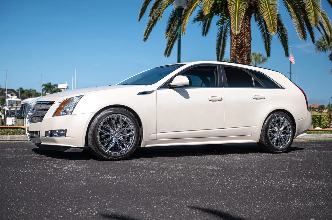 2010 Cadillac CTS-V 2nd Gen - Image 12 of 31