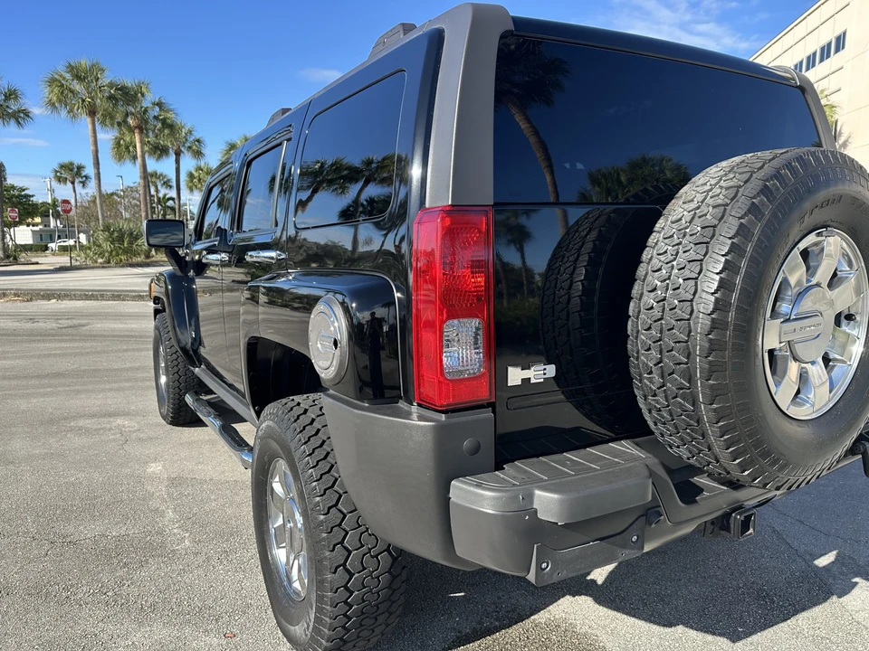 2010 Hummer Hummer H3 - Image 22 of 31
