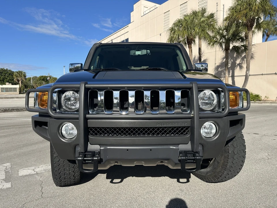 2010 Hummer Hummer H3 - Image 15 of 31