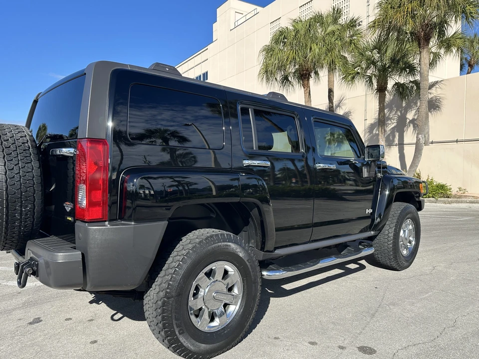2010 Hummer Hummer H3 - Image 9 of 31