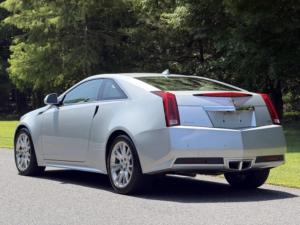 2011 Cadillac CTS 2nd Gen - Image 16 of 31