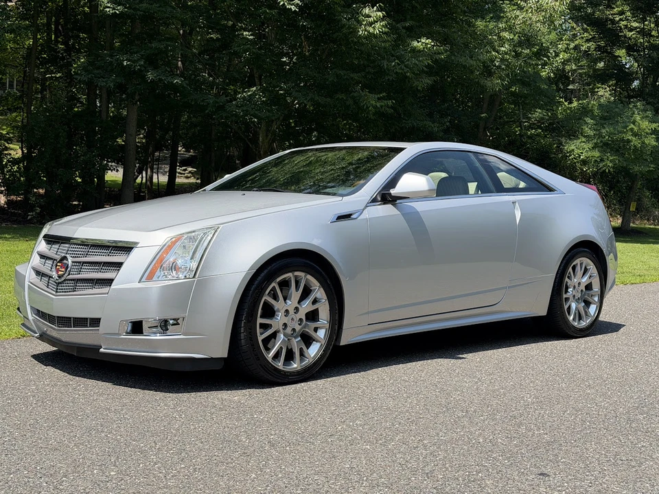 2011 Cadillac CTS 2nd Gen - Image 2 of 31