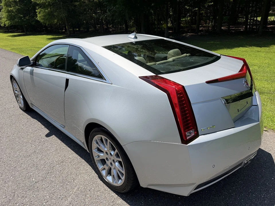 2011 Cadillac CTS 2nd Gen - Image 17 of 31