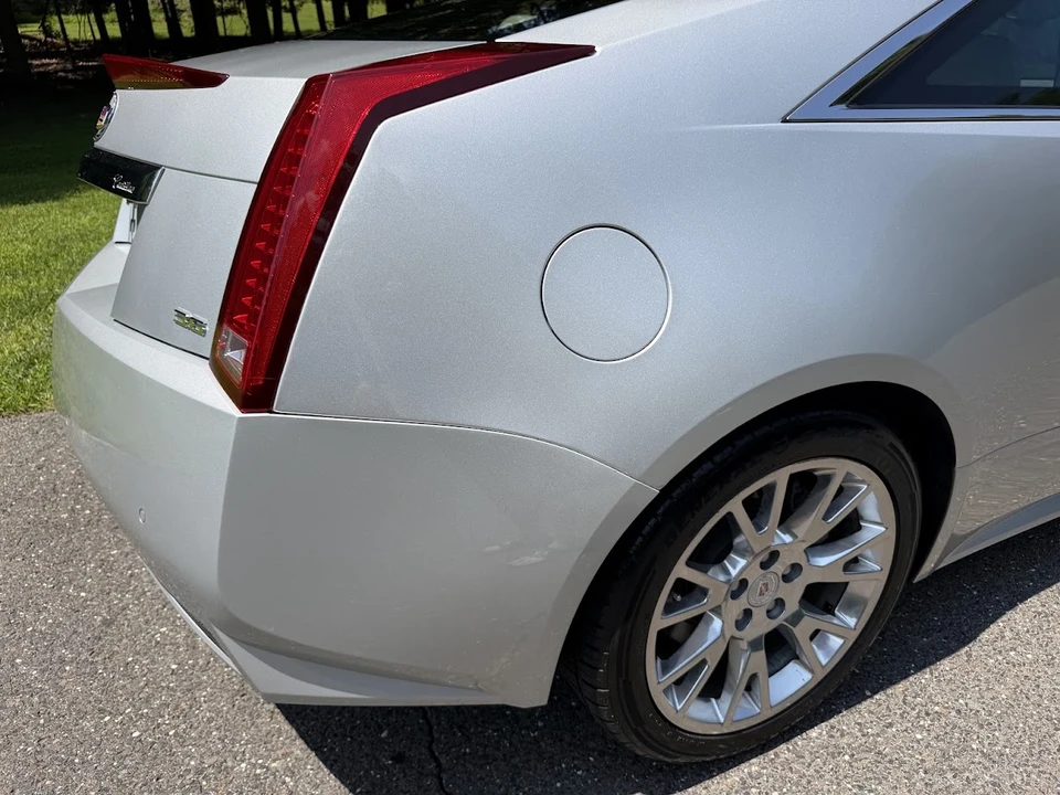 2011 Cadillac CTS 2nd Gen - Image 25 of 31