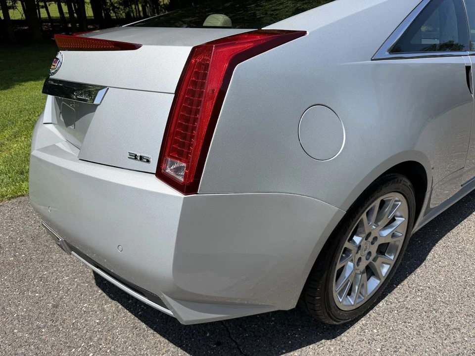 2011 Cadillac CTS 2nd Gen - Image 26 of 31