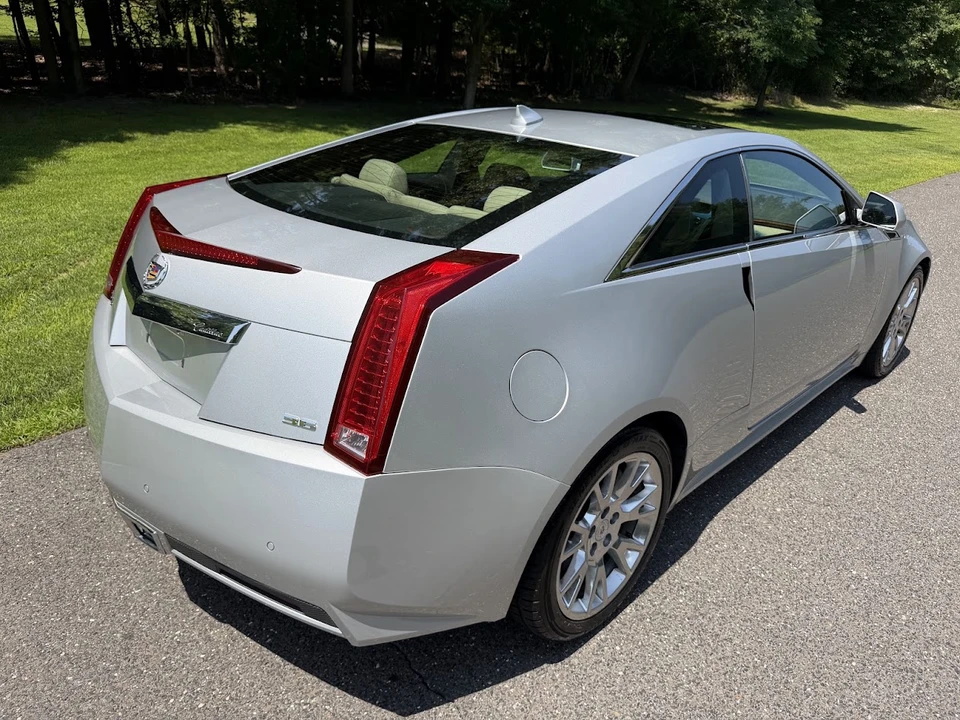 2011 Cadillac CTS 2nd Gen - Image 14 of 31