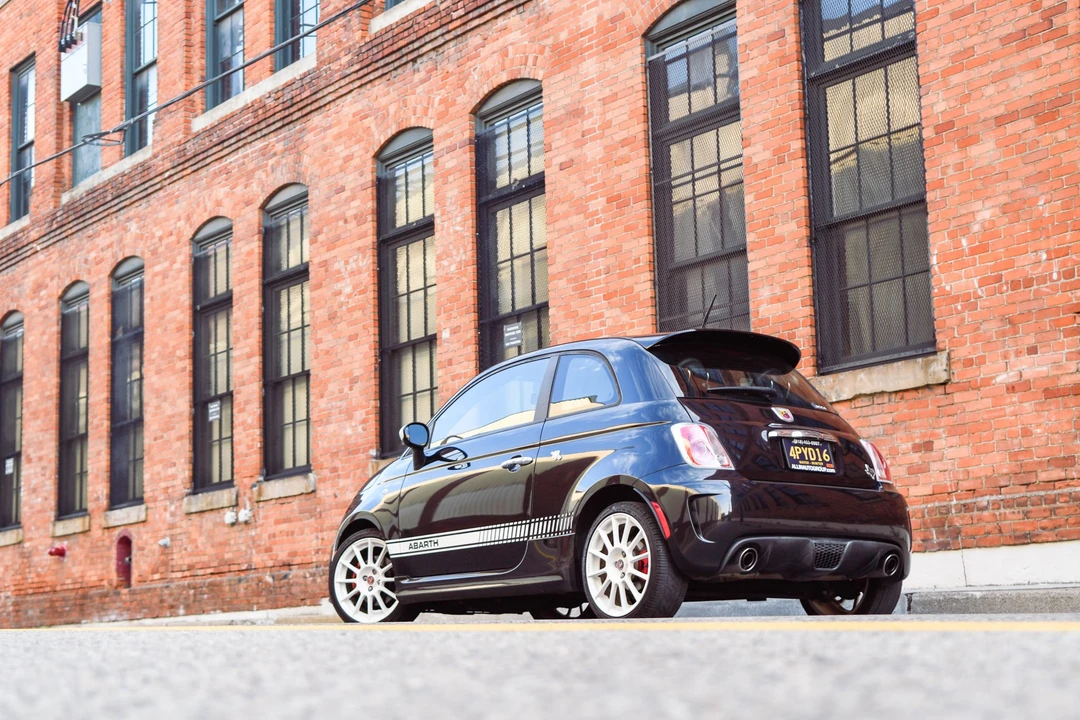2012 Fiat Abarth 500 - Image 17 of 31
