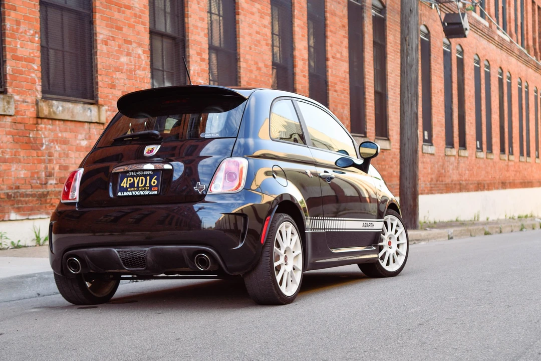 2012 Fiat Abarth 500 - Image 23 of 31