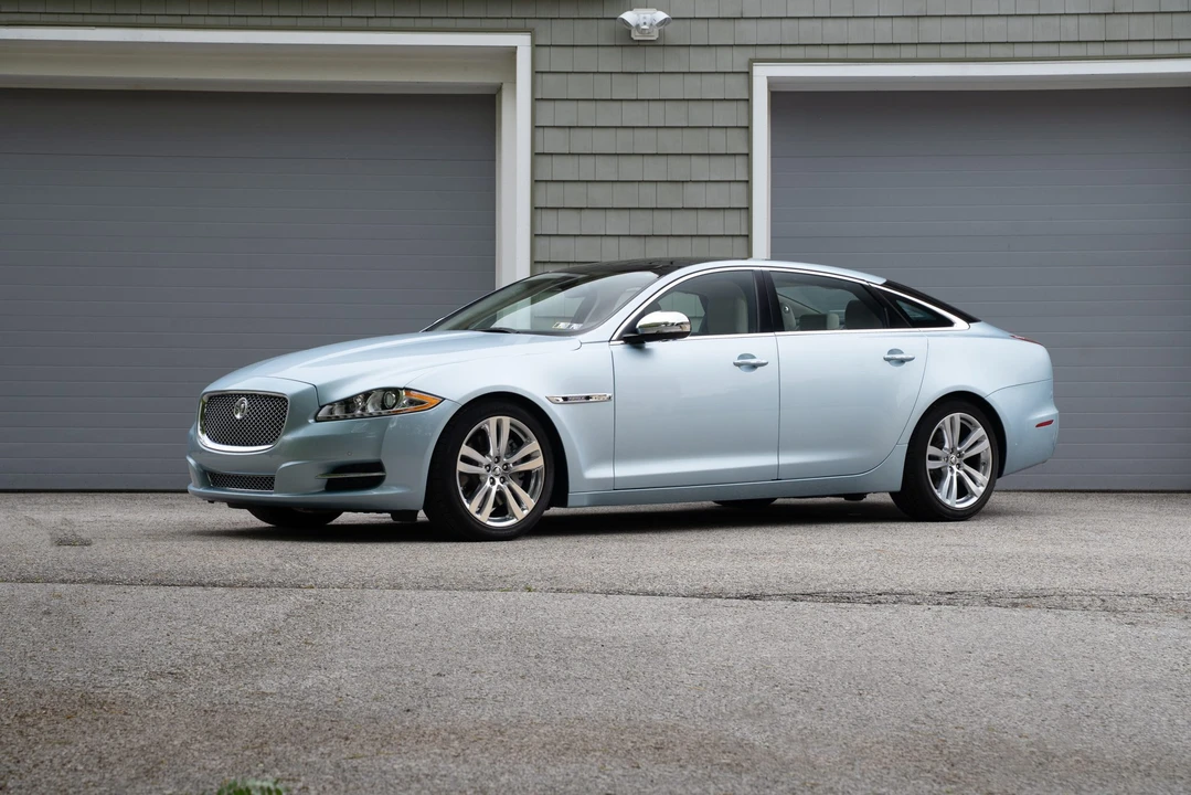 2012 Jaguar X351 XJ - Image 3 of 31