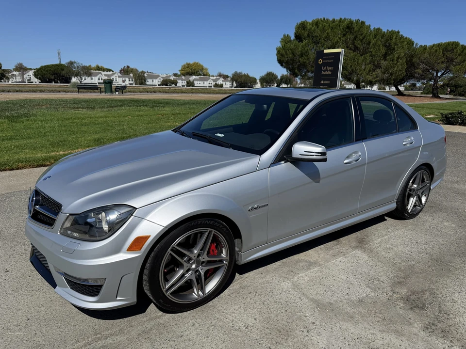 2013 Mercedes-Benz W204 C 63 AMG - Image 2 of 31
