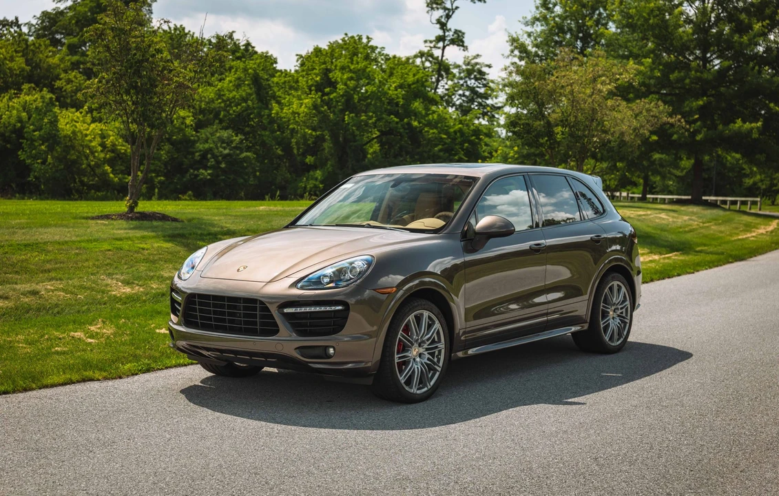 2013 Porsche 958 Cayenne GTS - Image 3 of 31