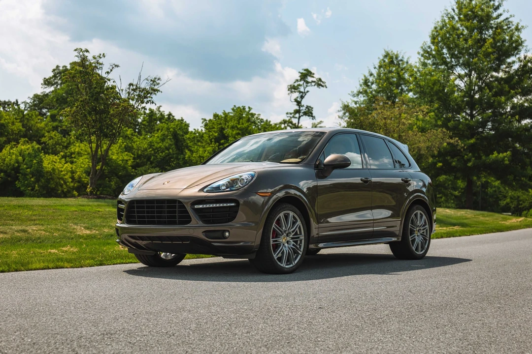 2013 Porsche 958 Cayenne GTS - Image 2 of 31