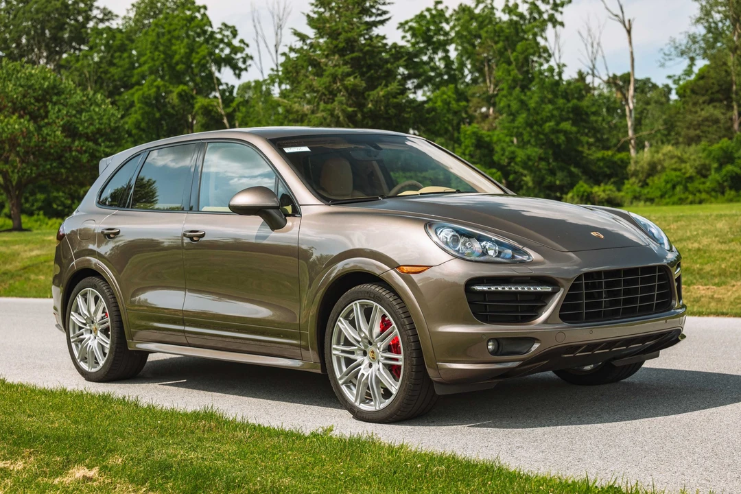 2013 Porsche 958 Cayenne GTS - Image 10 of 31
