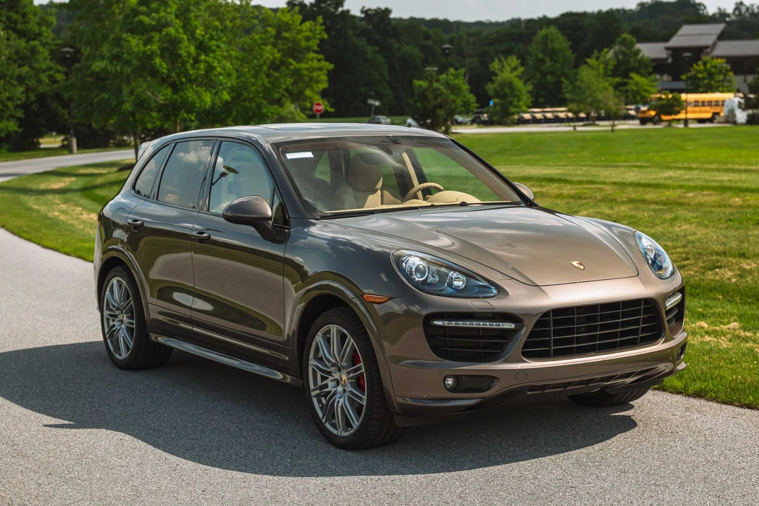 2013 Porsche 958 Cayenne GTS - Image 9 of 31