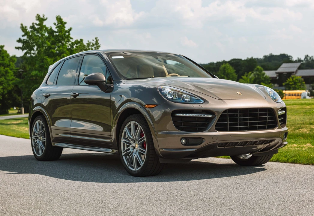 2013 Porsche 958 Cayenne GTS - Image 8 of 31