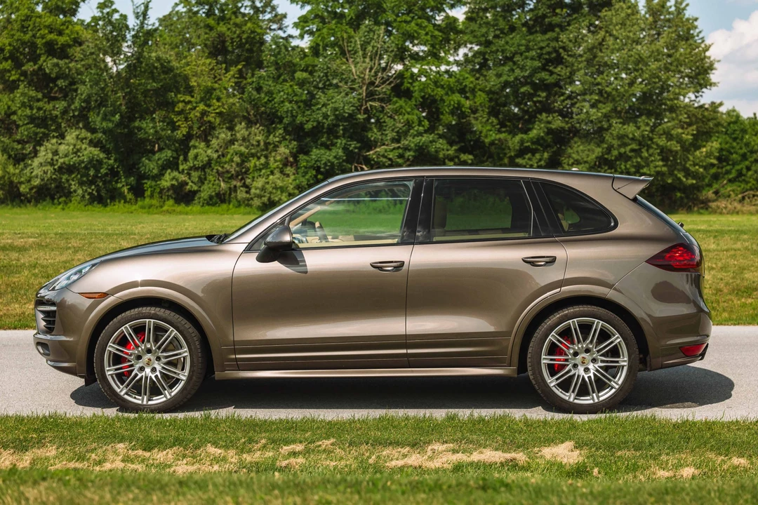 2013 Porsche 958 Cayenne GTS - Image 30 of 31