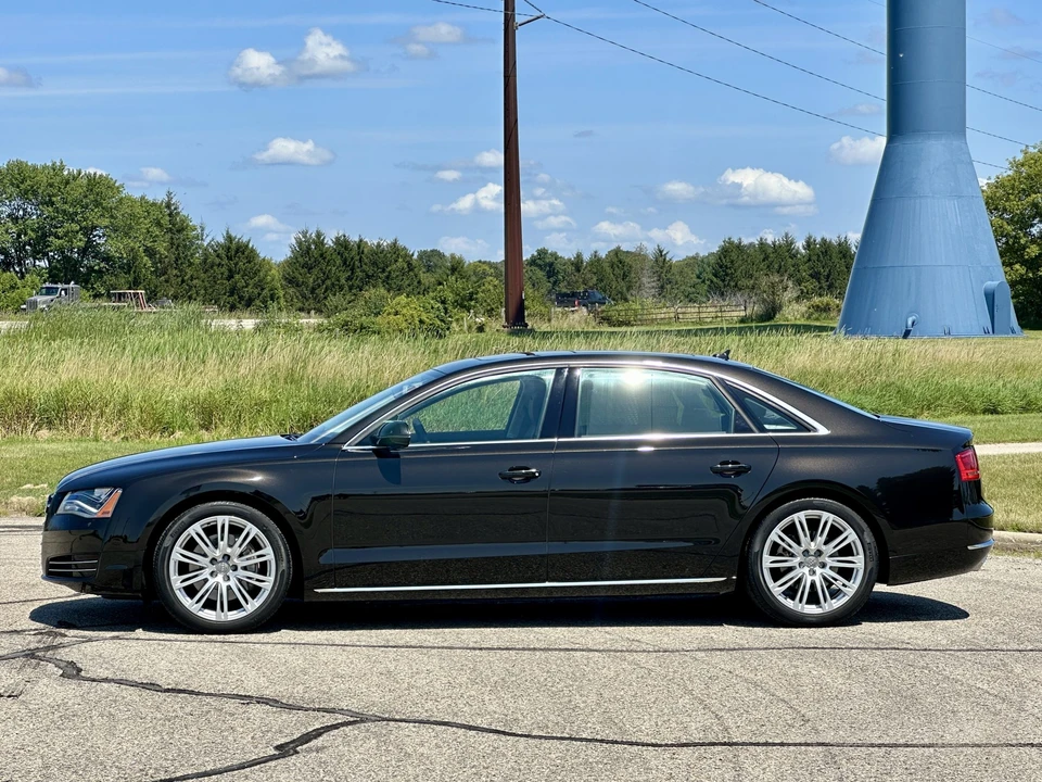 2014 Audi D4 A8 - Image 8 of 31