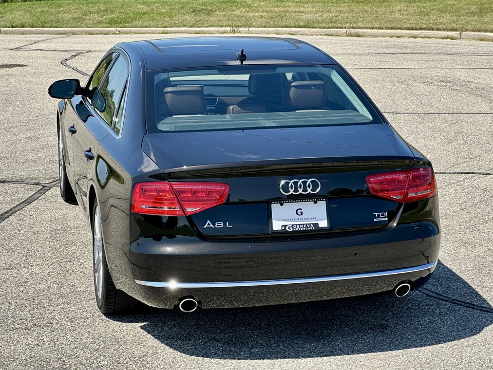 2014 Audi D4 A8 - Image 10 of 31