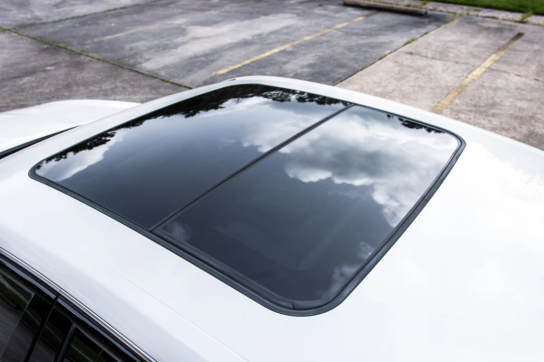 2014 Cadillac CTS-V 2nd Gen - Image 24 of 31