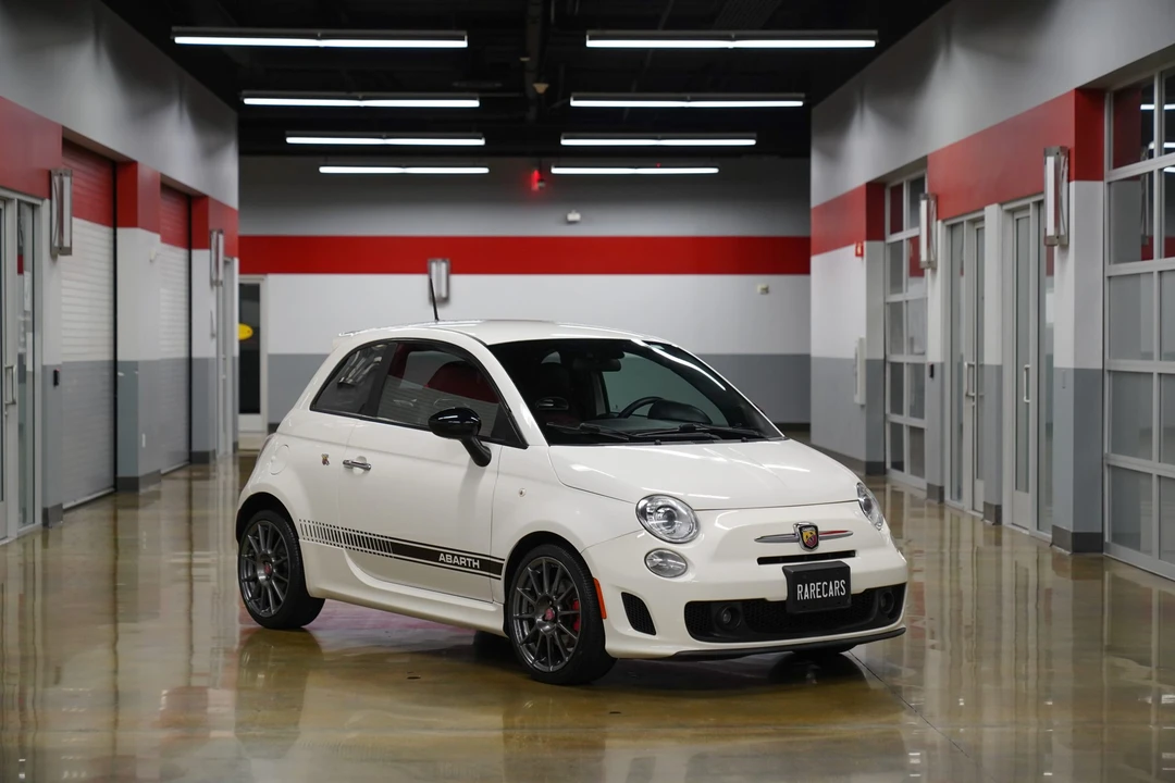 2014 Fiat Abarth 500 - Image 2 of 31