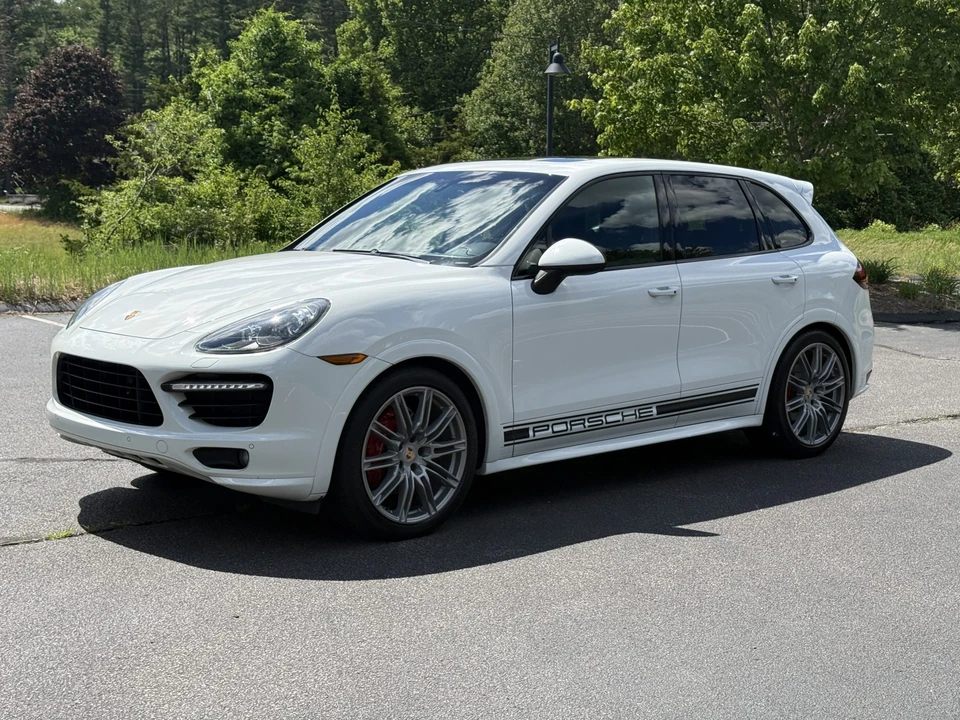 2014 Porsche 958 Cayenne GTS - Image 7 of 31