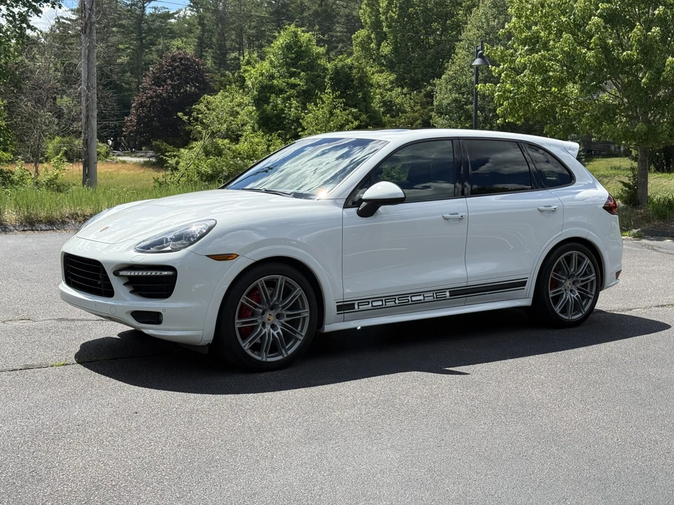 2014 Porsche 958 Cayenne GTS - Image 6 of 31