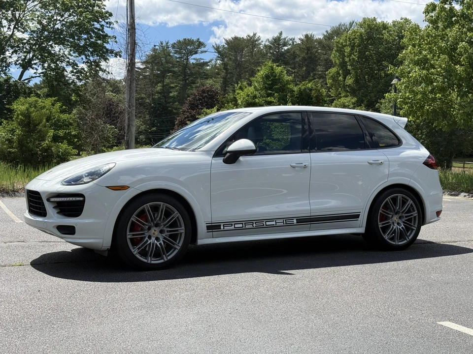 2014 Porsche 958 Cayenne GTS - Image 5 of 31
