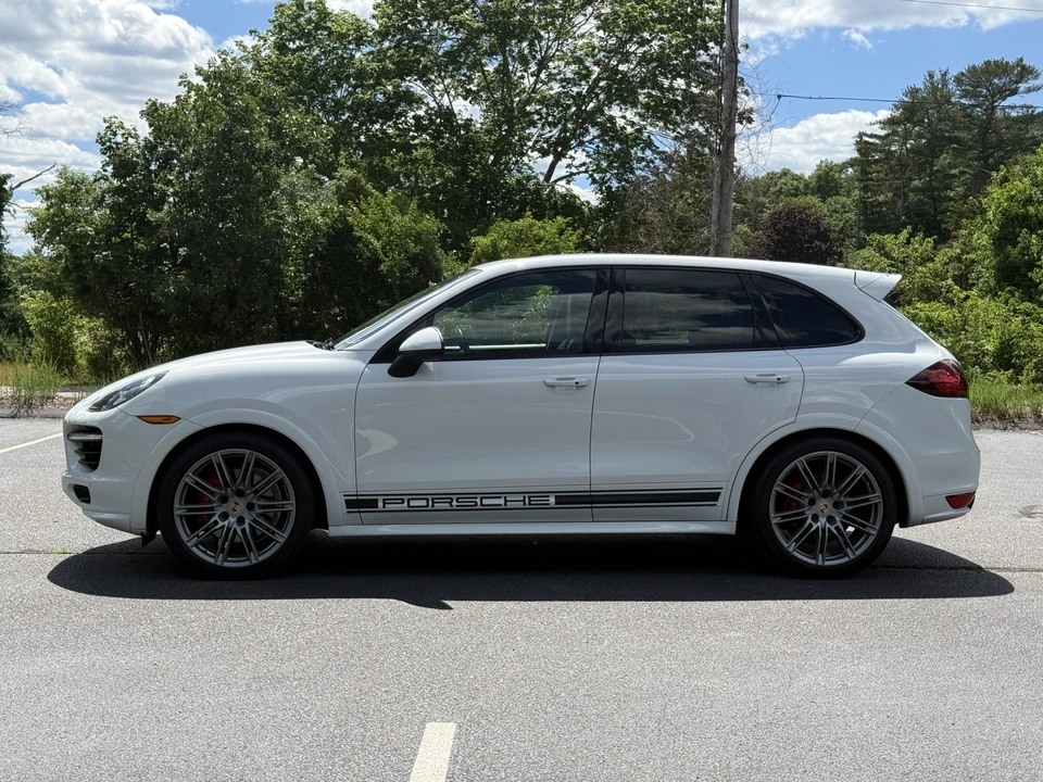 2014 Porsche 958 Cayenne GTS - Image 2 of 31