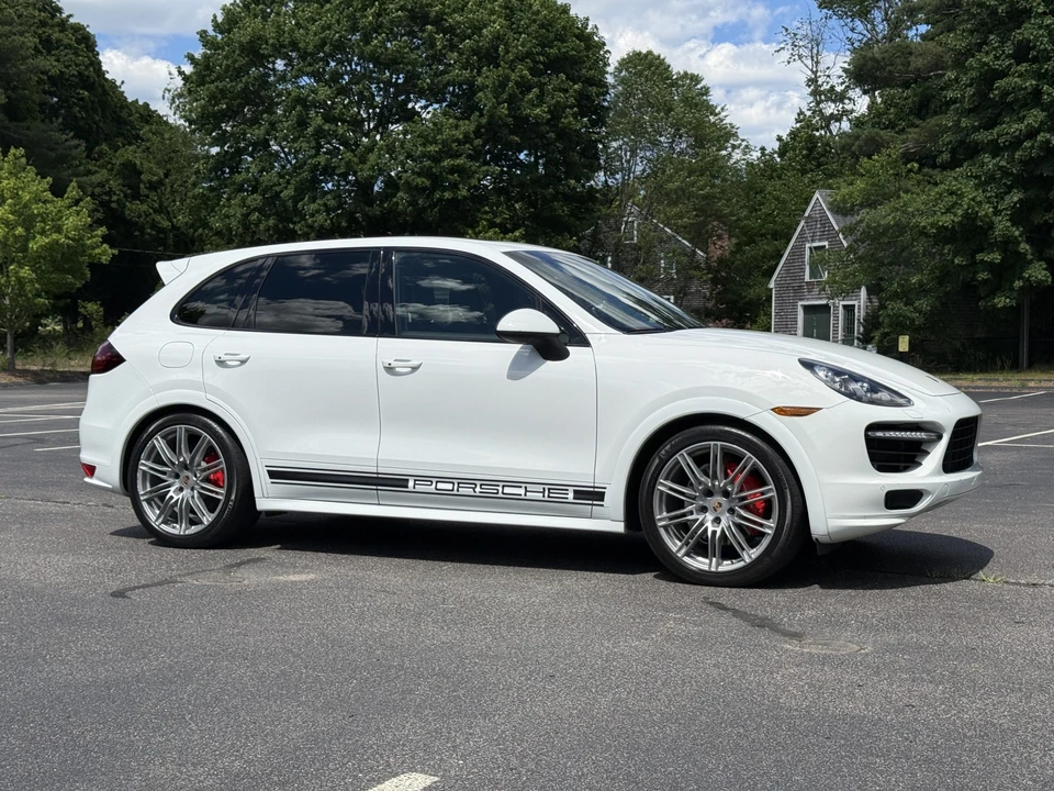 2014 Porsche 958 Cayenne GTS - Image 30 of 31