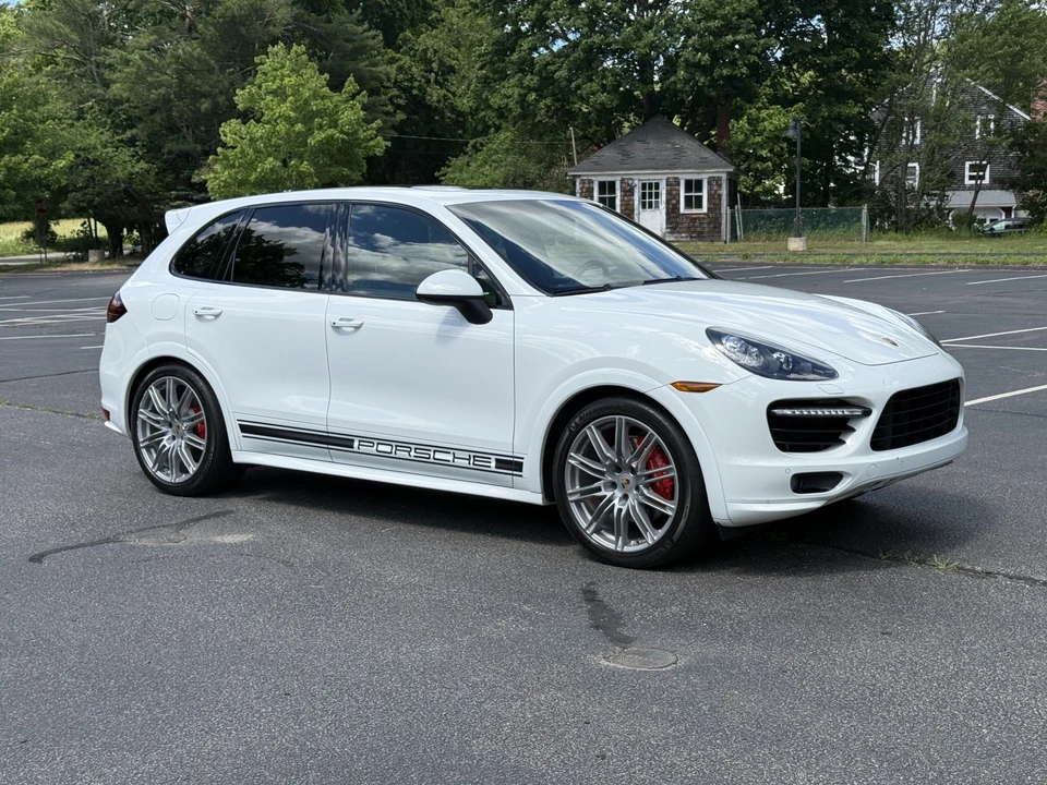 2014 Porsche 958 Cayenne GTS - Image 29 of 31
