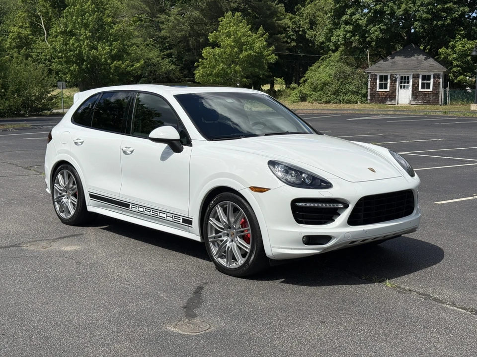 2014 Porsche 958 Cayenne GTS - Image 25 of 31