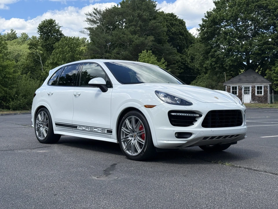 2014 Porsche 958 Cayenne GTS - Image 23 of 31