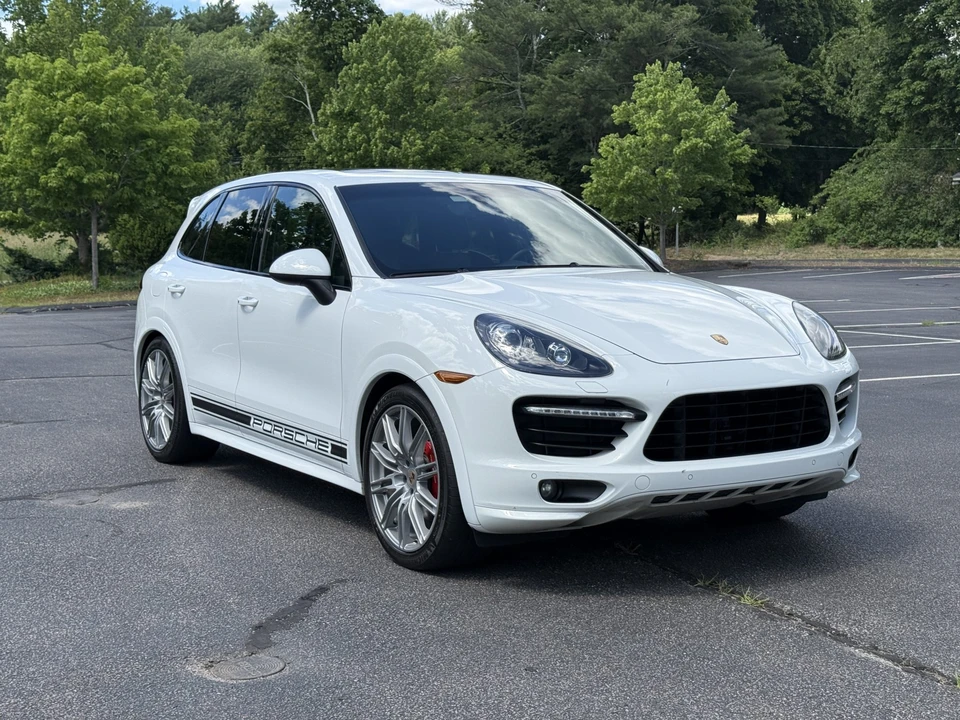 2014 Porsche 958 Cayenne GTS - Image 21 of 31