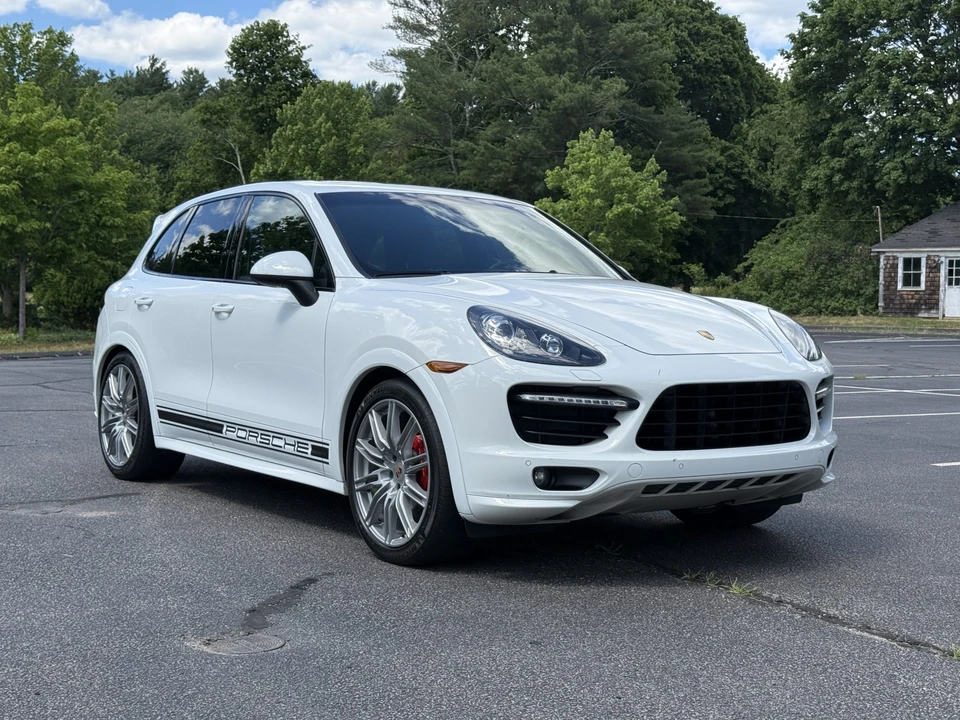 2014 Porsche 958 Cayenne GTS - Image 22 of 31
