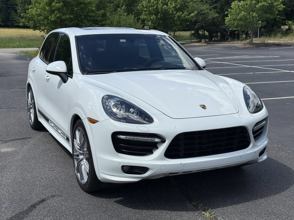 2014 Porsche 958 Cayenne GTS - Image 19 of 31