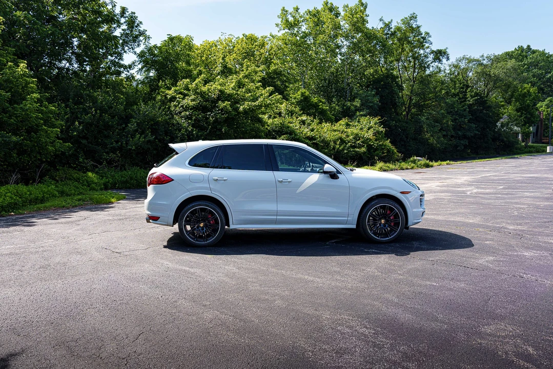 2014 Porsche 958 Cayenne Turbo S - Image 30 of 31