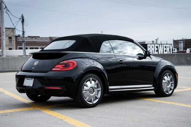 2014 Volkswagen A5 Beetle - Image 2 of 6
