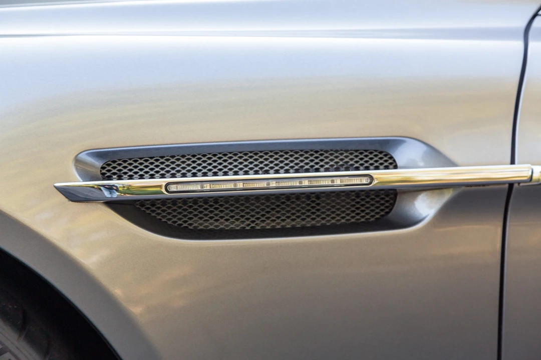 2015 Aston Martin Rapide - Image 24 of 31
