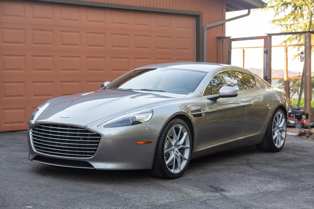 2015 Aston Martin Rapide - Image 2 of 31